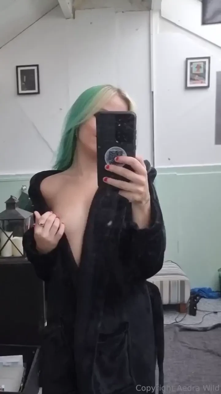 About to get ready for a night out at a dungeon if you persuade me l 