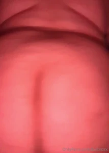 Jerk off to my soft body