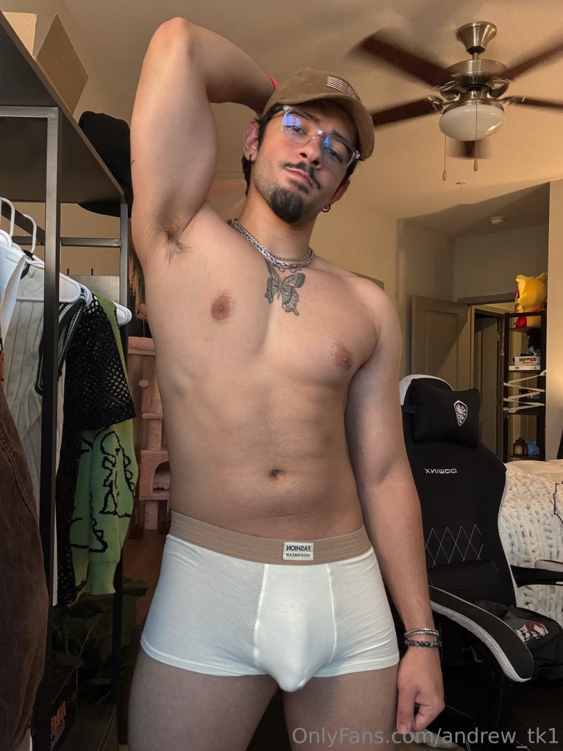 Hi handsome wanna take my underwear off 