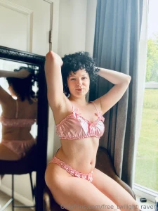 Thank you so much for 500 followers i love you all