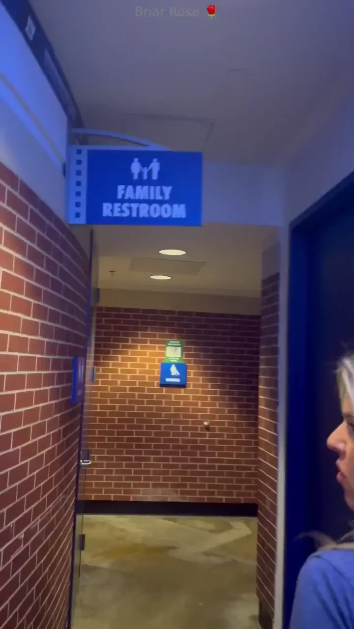 Just a couple kentucky wildcats sara_vanwinkle 