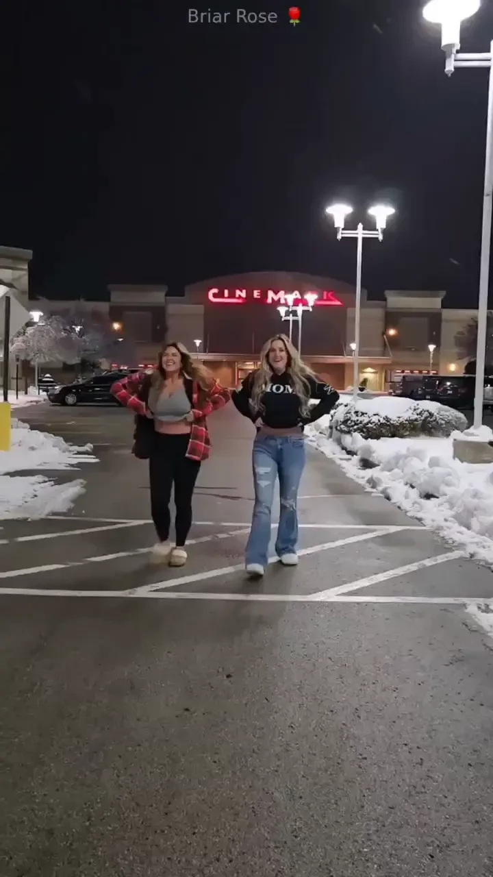 Titties on tab this tuesday with sara_vanwinkle 