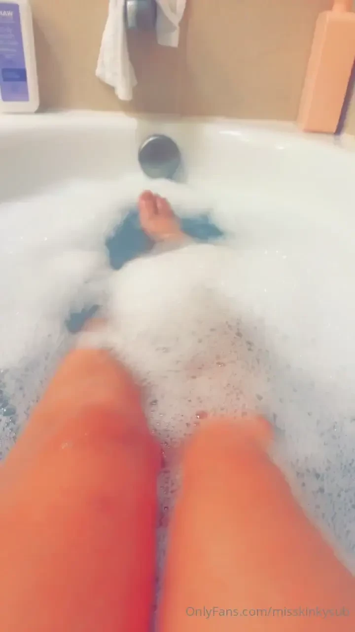 Update i am in a hotel so blessed i got ac and running water i brought 