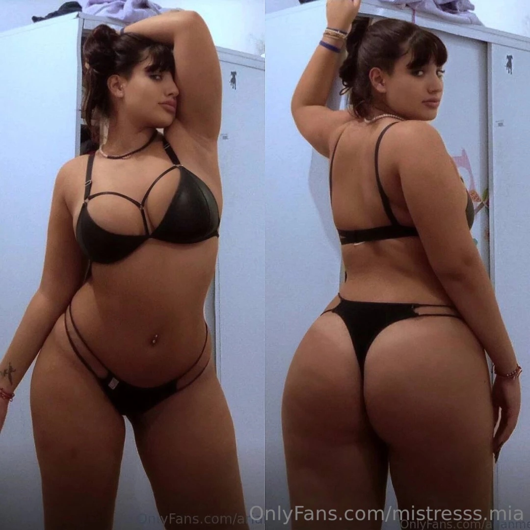 Argentine arianbabe stretch her holes to the max feel pleasure as she part 574 