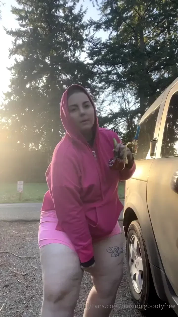 Stoner slut thingssss alwayssss 