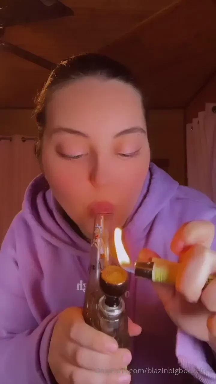 Do you like thick stoner chicks part 8 