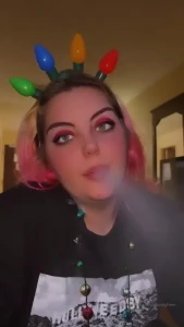 Stoner babe