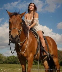 How do i look on a horse can i be your cowgirl