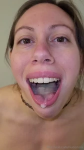 I love being a cum dumpster