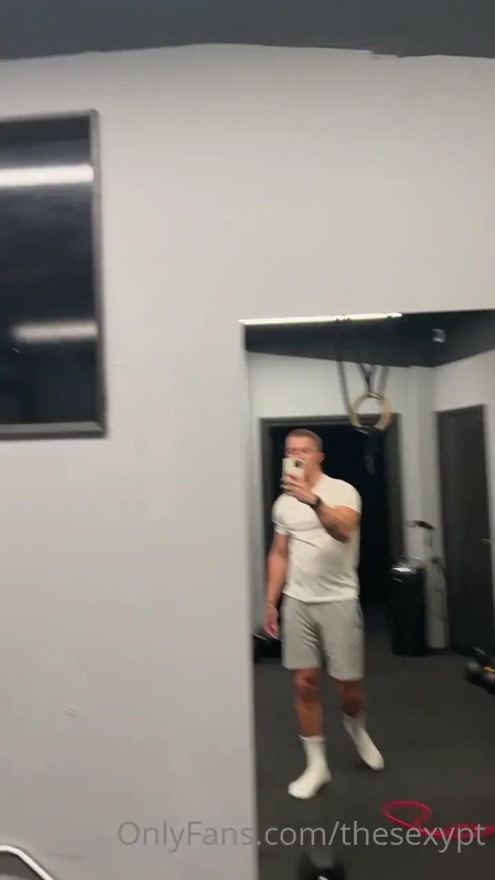 So myself and fboyfinn hit a private gym the other day we had to grab 