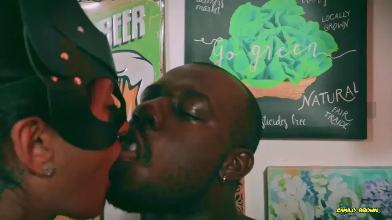 Hot bisexual threesome with diegolanz nbsp and catwoman_8903 nbsp it 