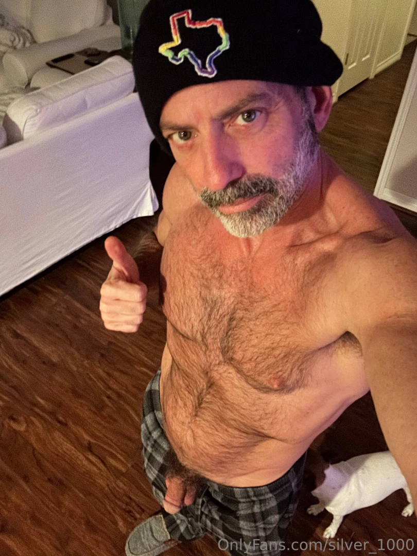 Sooooo cold it s rare to see me in clothes lol part 5 