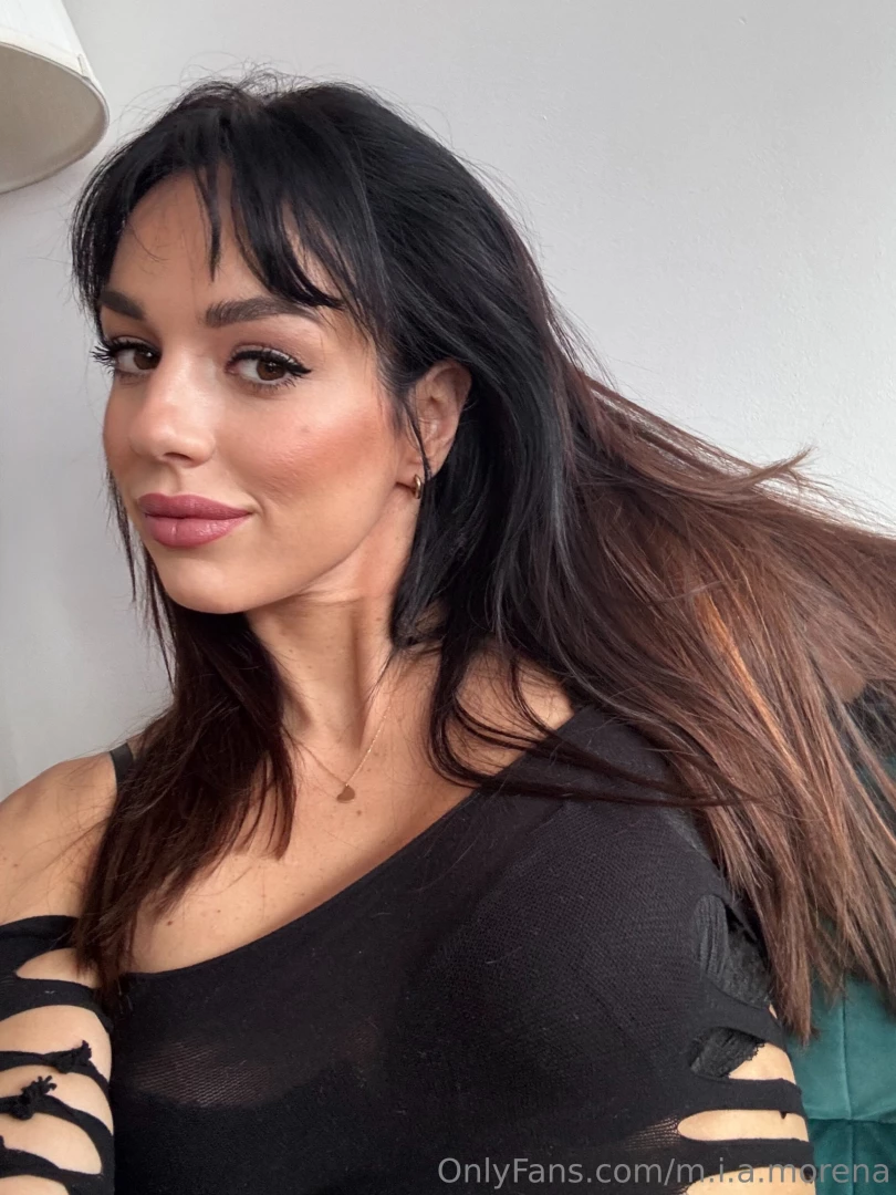 Black never goes wrong 