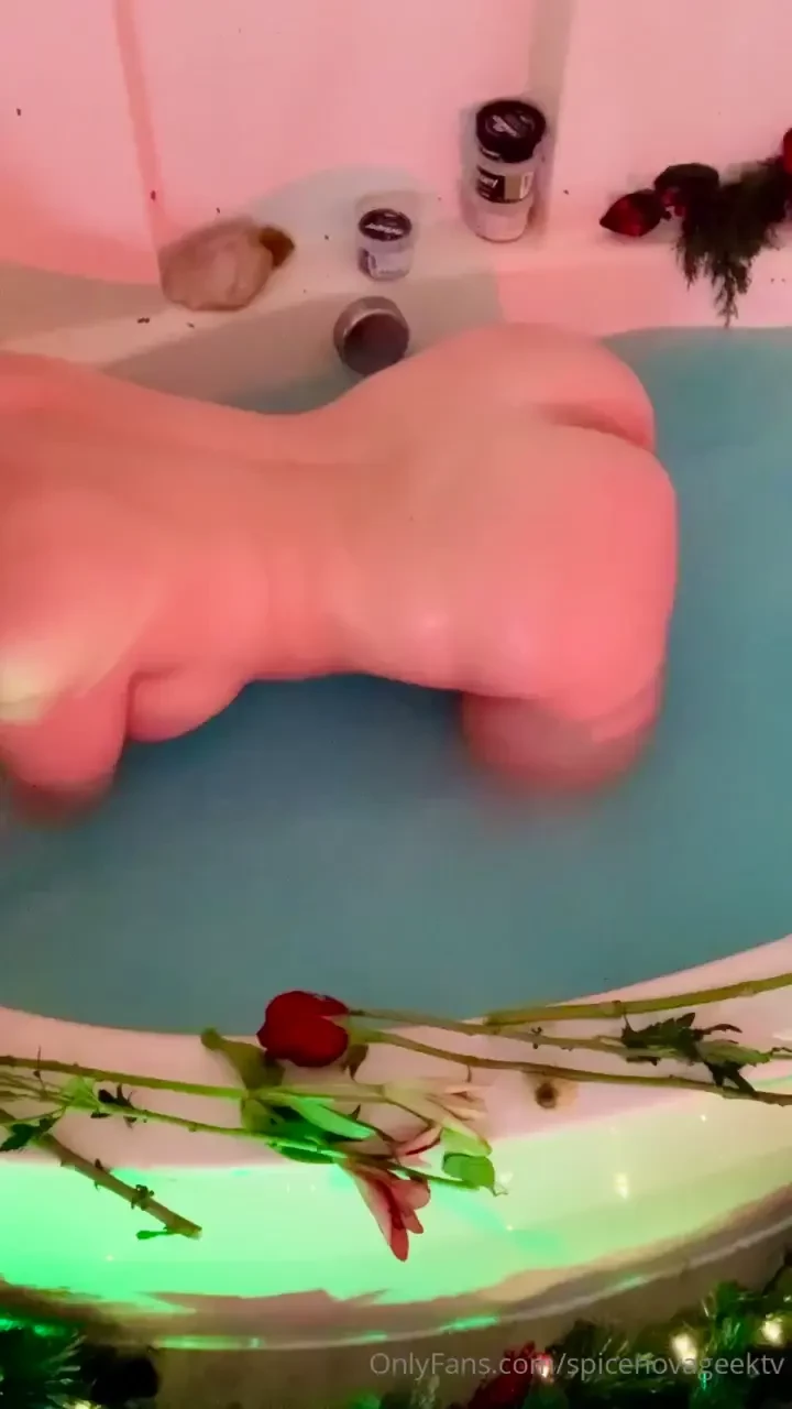 Cum bathe with me 