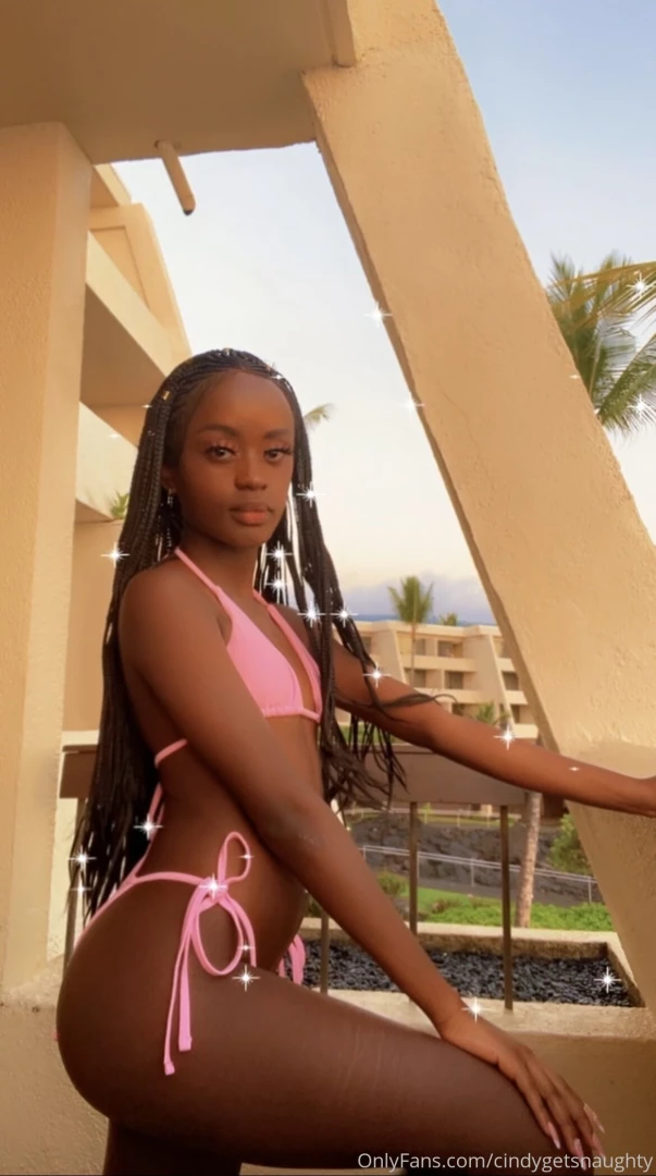 Do you like my pink bikini tastytracey18 