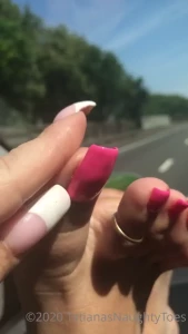 Throwbackthursday 2018 07 13 hot pink pedicure - barefoot car1 riding