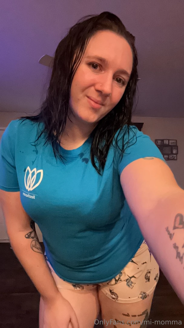 Welcome to my exclusive world hey there i m mi-momma and i m here to 