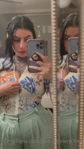 Who wants to play in my dms