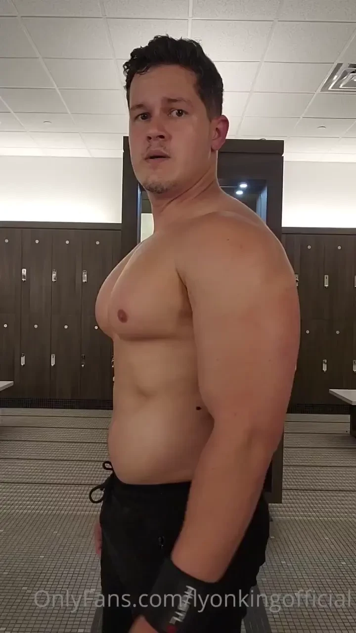 Some flexing inspecltion after chest day who wants to rub daddy s part 1 