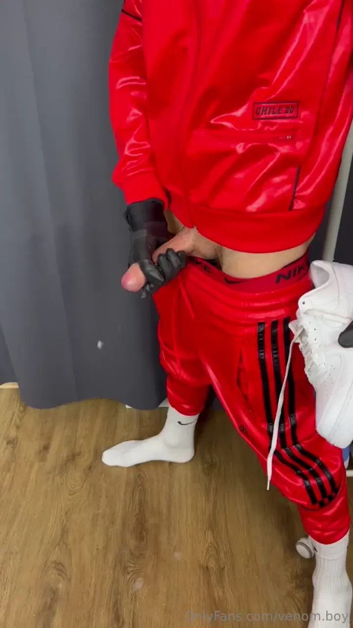 Oh oh oooh wet floor again 