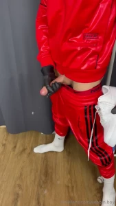 Oh oh oooh wet floor again