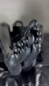 I noticed that you like my latex feet here you have them polish them