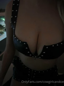 I wear this for special occasions like today dm me