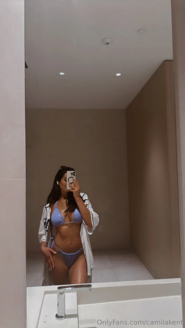 Would you oil me at the beach i miss summer 