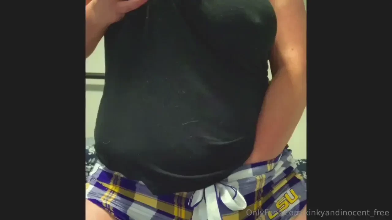 Let s cum together will u play with me wanna see the full video check 