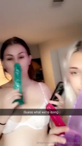 To see the collab follow my vip page isilamackenzie my only fans is 65