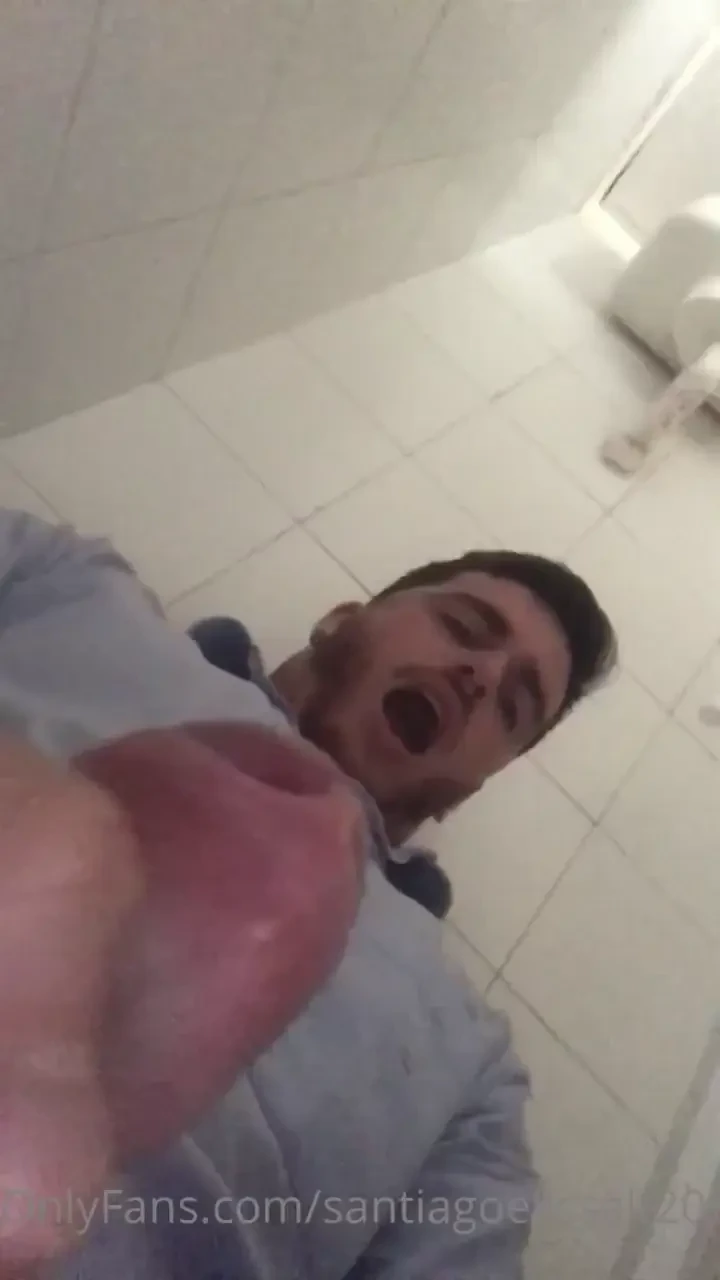 Una de callado en el ba o de la facultad part 1 