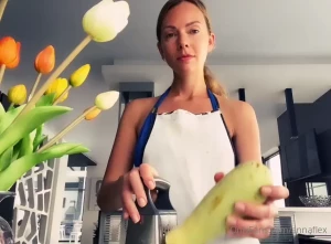 Do you like chore girls maybe you would like to see me completely