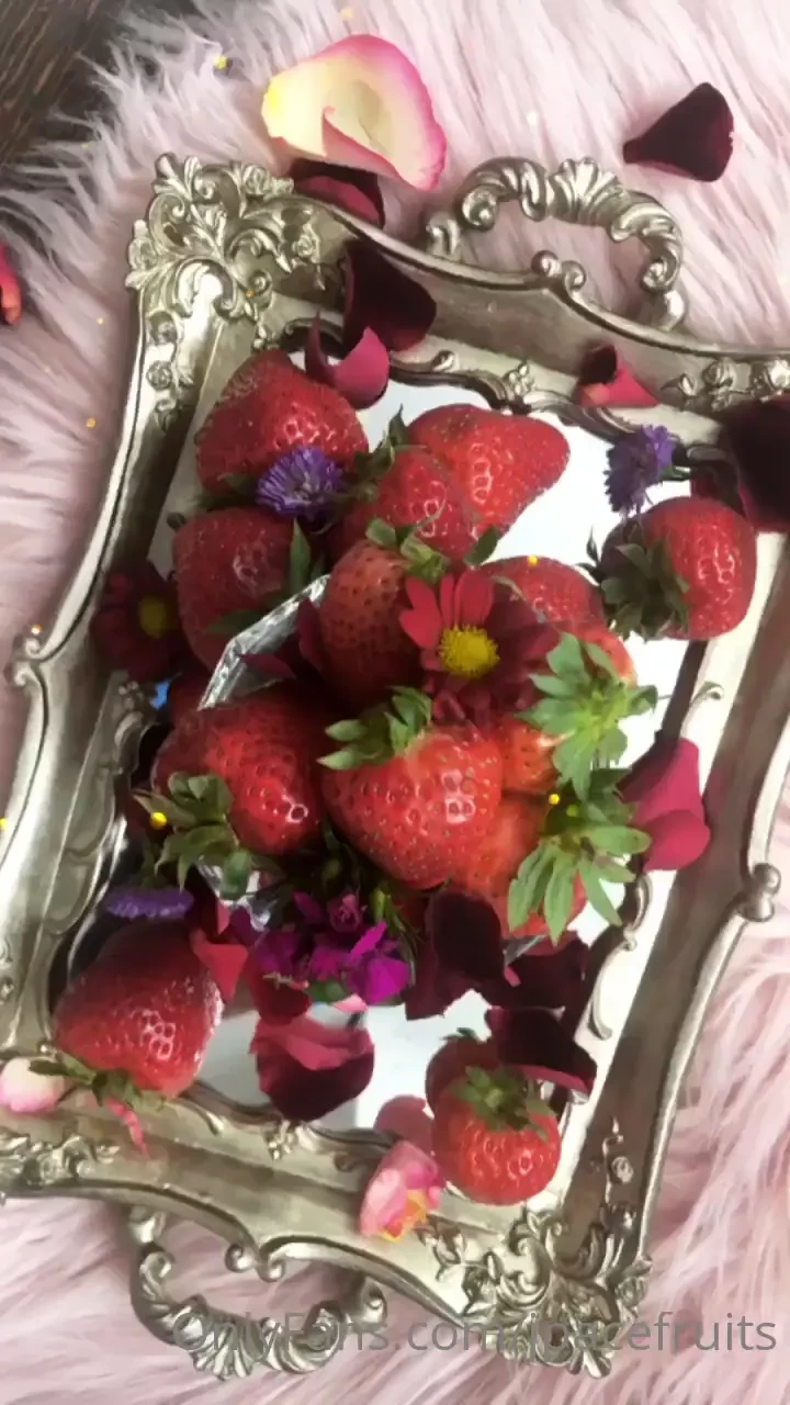 Just some set ups and bts from shooting a private boudoir session part 3 