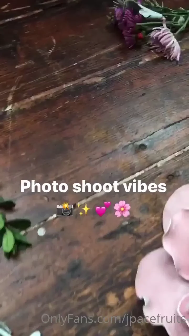 Just some set ups and bts from shooting a private boudoir session 