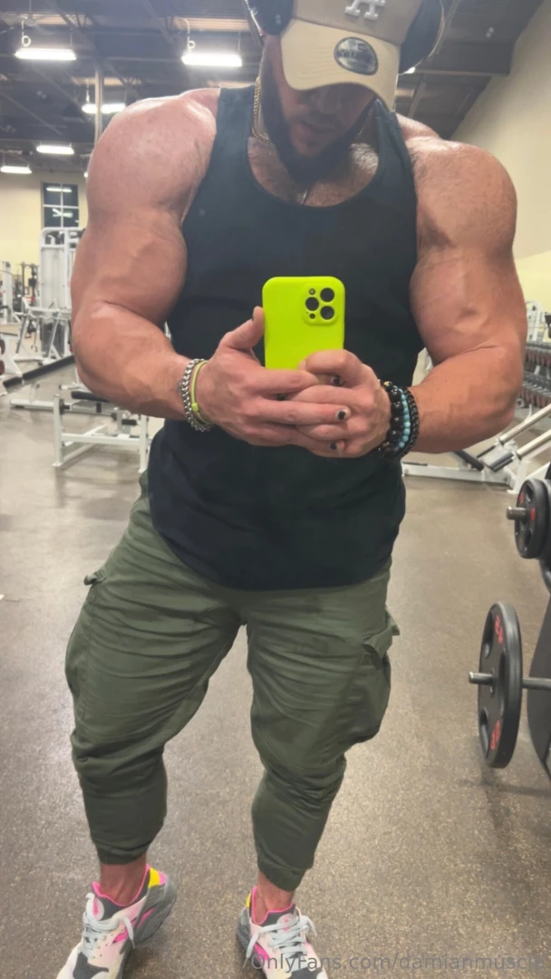 Damianmuscle part 2362937 