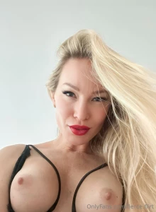 Do you want to touch me your_blondy_mommy i want to know all about part 384