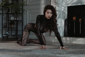 Try to tame me and you ll end up on a leash