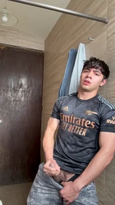These days i m an arsenal stan