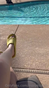 I saw a boy by the pool was so horny i had to fuck myself you going to