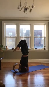 Do you like strong and flexible girls