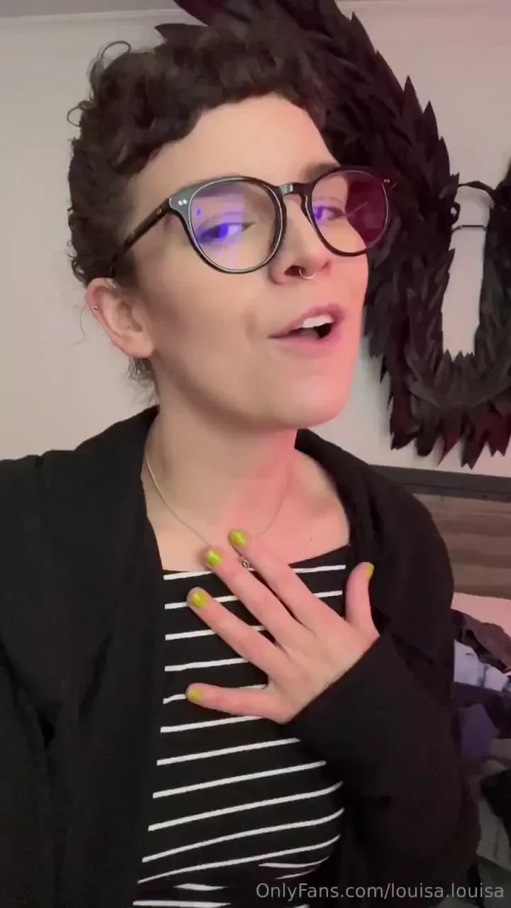 Was folding laundry and had this song in my head bonus points if you 