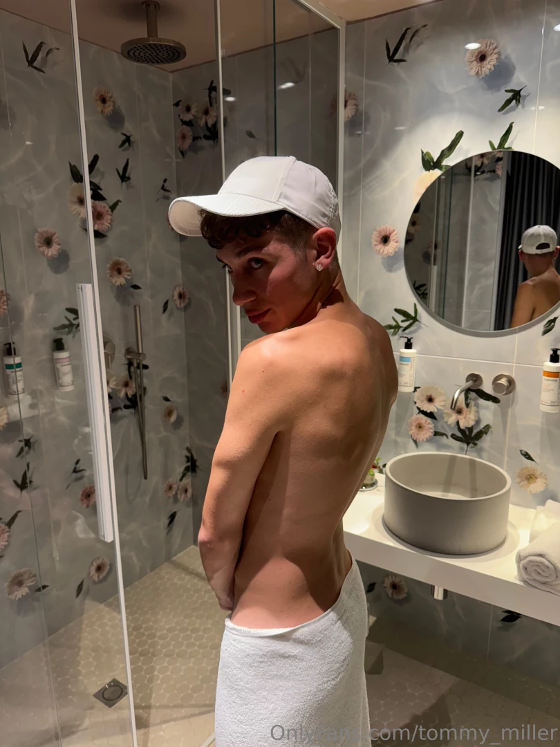 Every inch of me was made to make you crave more 