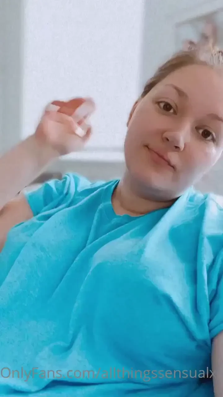 Messy mama mode today but my tits are looking perfect 