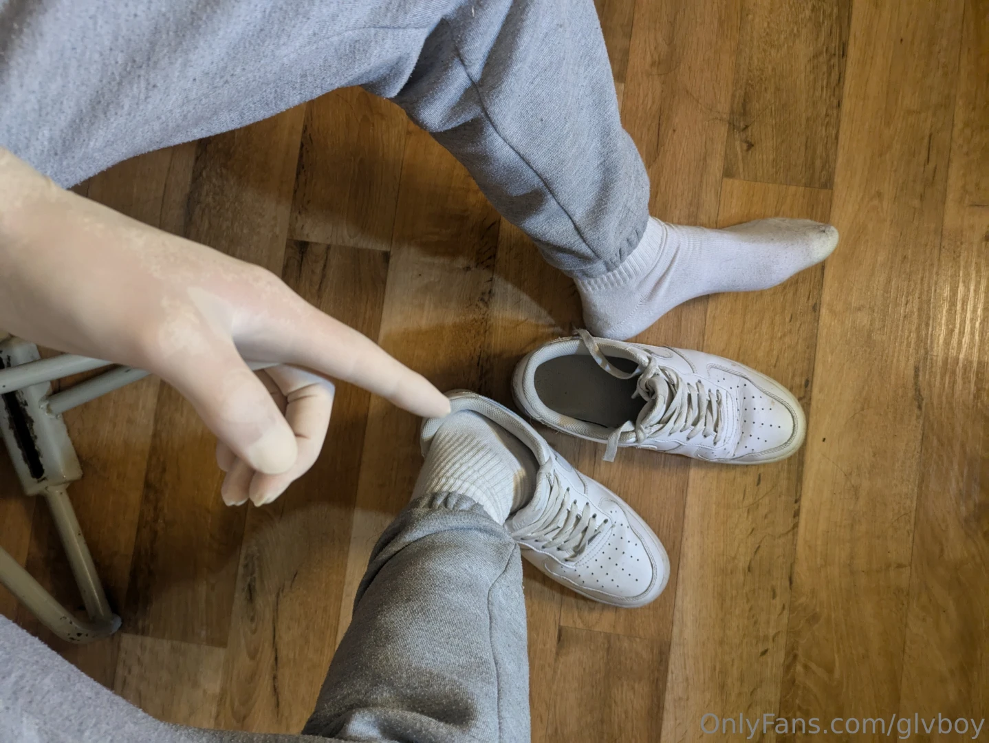 White socks white af1 white underwear and white latex gloves part 5 