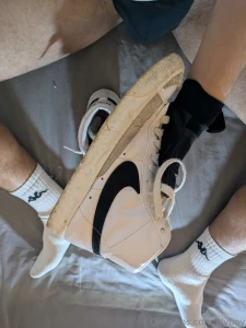 Nike blazers amp nike huarache edge gloves are an irresistible