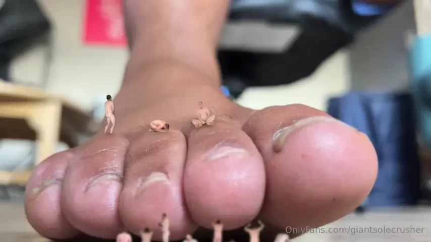 Working on a new macro vid its gonna knock your socks off putting 