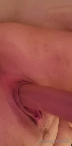 Just a tease mmmmm stretching that tight pussy and making myself cum part 1