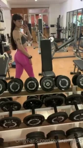 It s booty day do you thin that it is growing