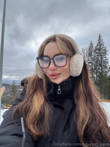 It s christmas and the holiday vibes are in full swing i hope your day