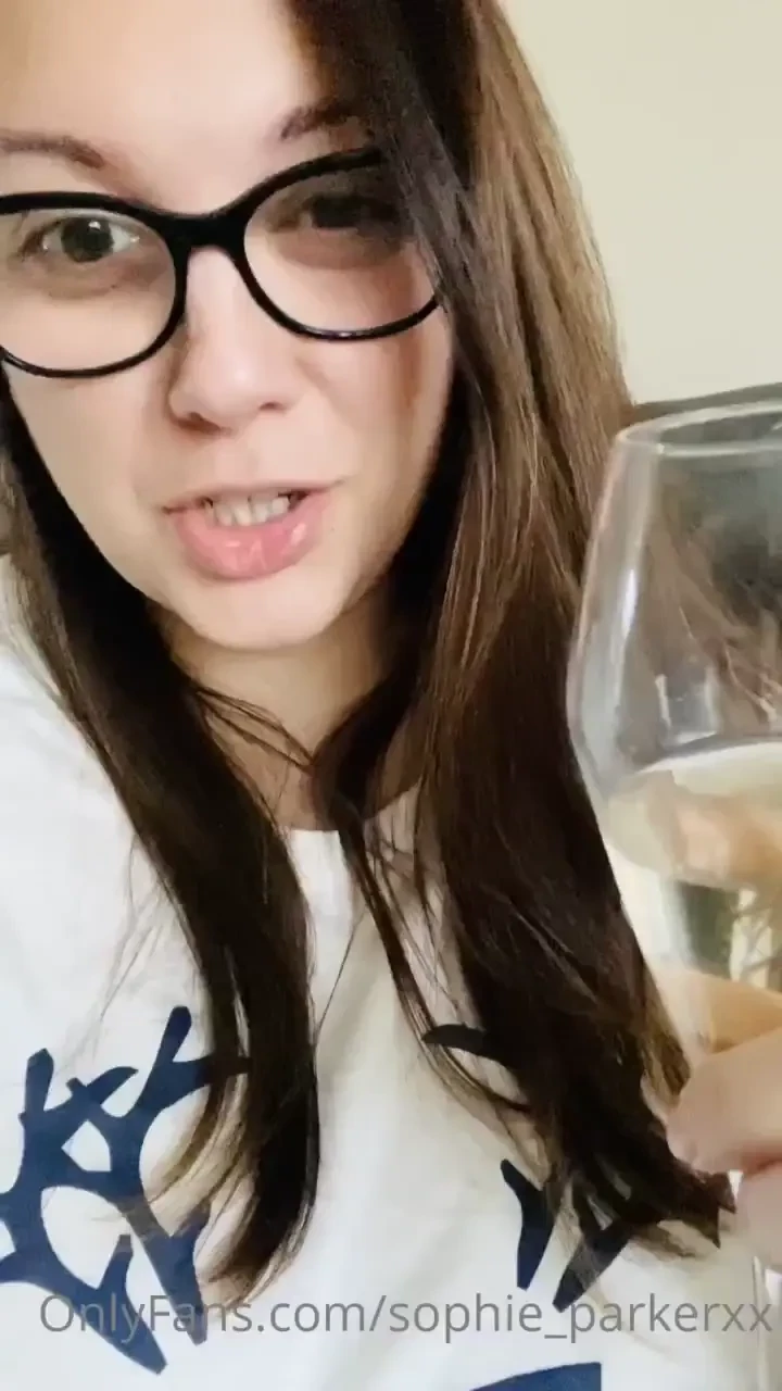 Ignore my dodgy eye exciting news announcement 